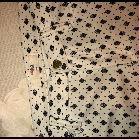 Pants! 👖 - Picture 8 of 12